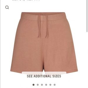 NEW SKIMS Sleep Short in Sienna - size S